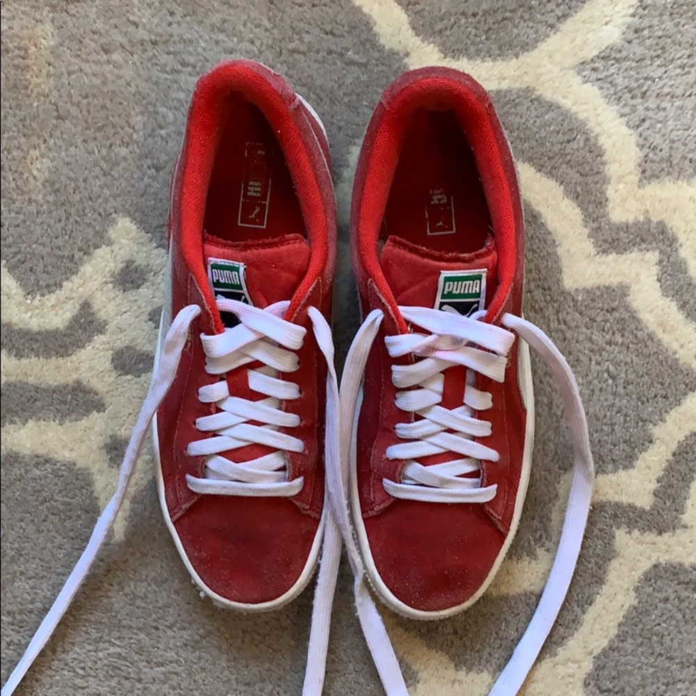 Vintage puma sneakers